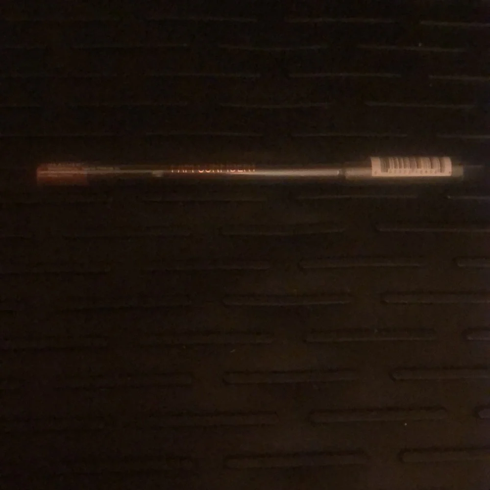 ✨ RealHer I Am Confident Lipliner sealed